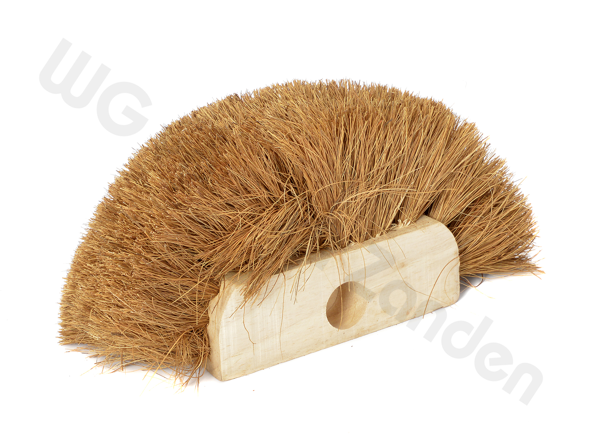 210600 HALF MOON BRUSH COIR